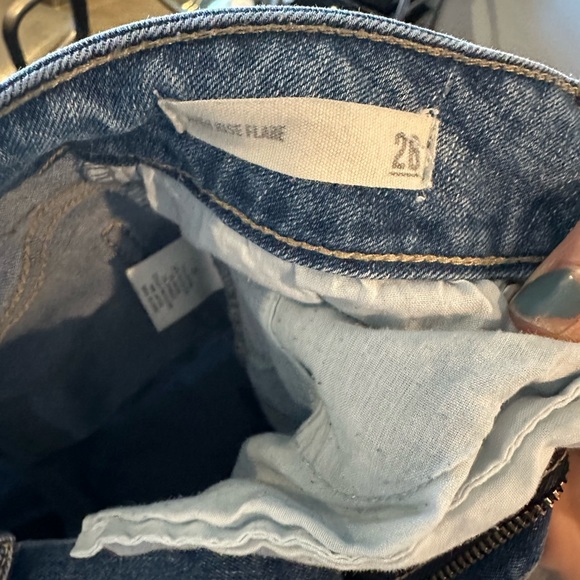 Cute distressed flare jeans - Picture 3 of 3